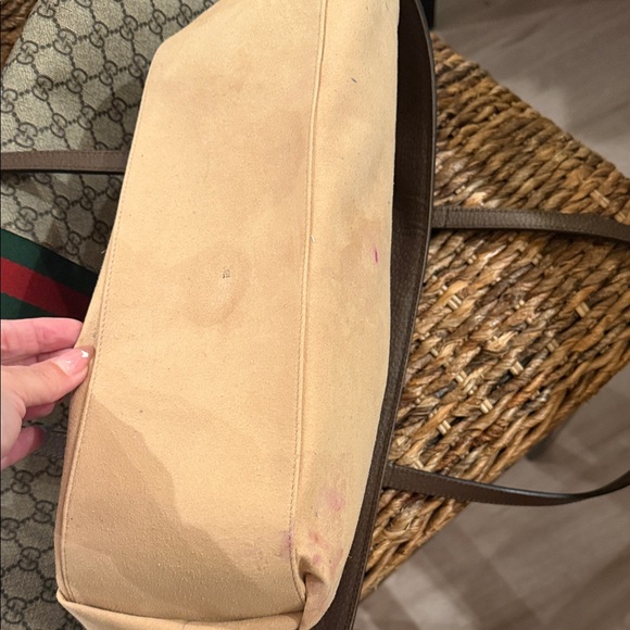 Gucci Tote - Picture 6 of 15